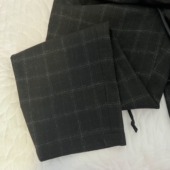 Aritzia Plaid Pant - Picture 4 of 5